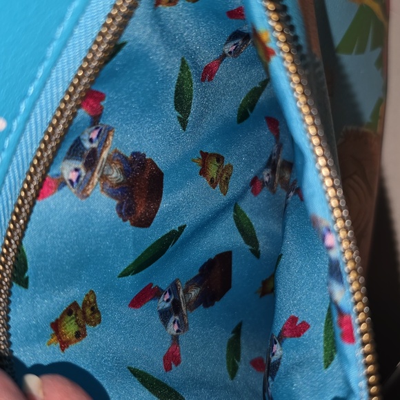 Disney Lilo and Stitch Carved Wood Tiki Stitch Passport Bag NWT - Picture 11 of 12